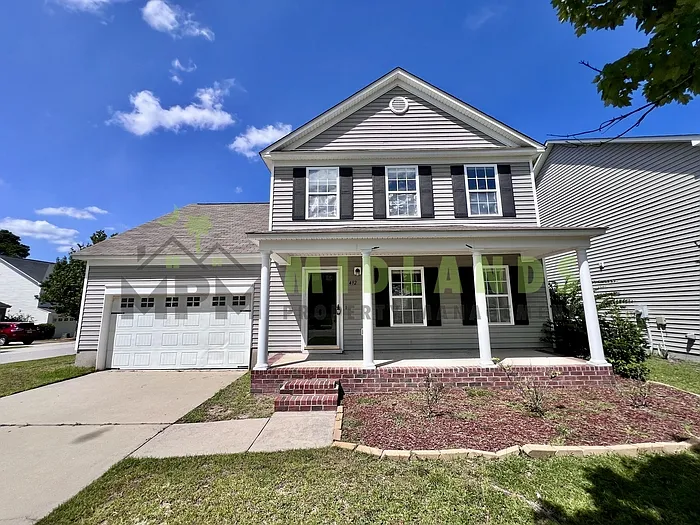 492 Denman Loop