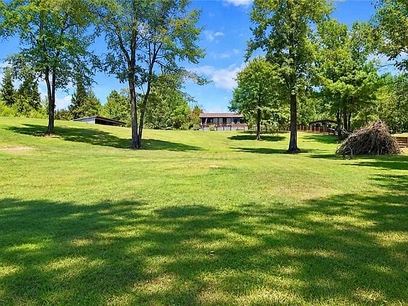 3rd image of 2028 Hardwater Lake Rd