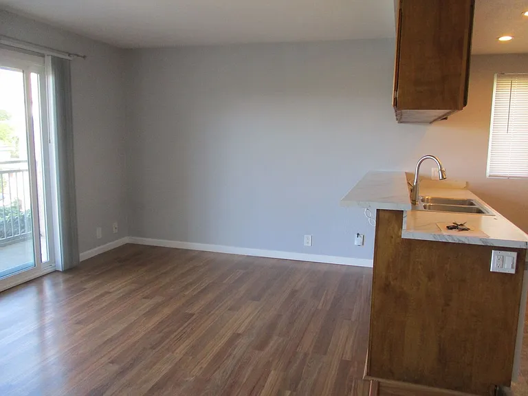 2236 Chatsworth Blvd #14 — Photo 5