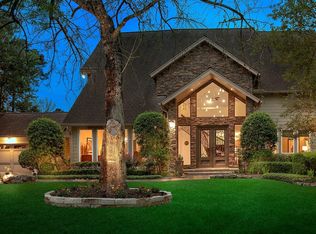 27 Golden Shadow Cir, Spring, TX 77381