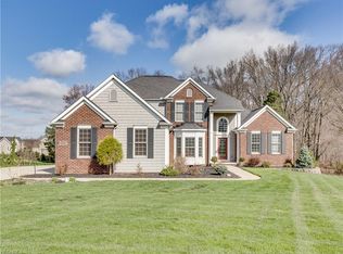 1019 Radway Cir NE, Hartville, OH 44632