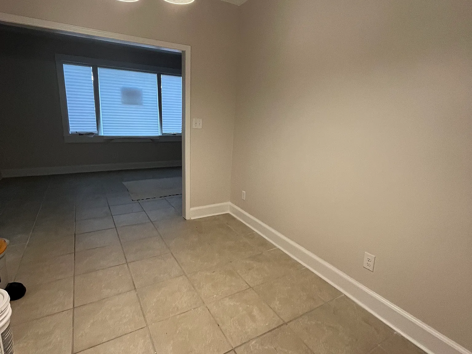 3 bed, 2.5 bath, 2000 sqft, $2,400 — Photo 3