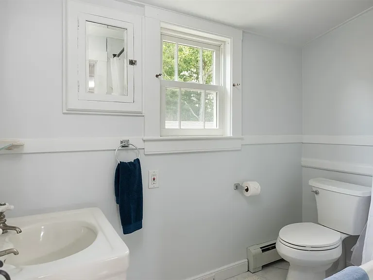 16 Jefferson Shores Rd — Photo 30