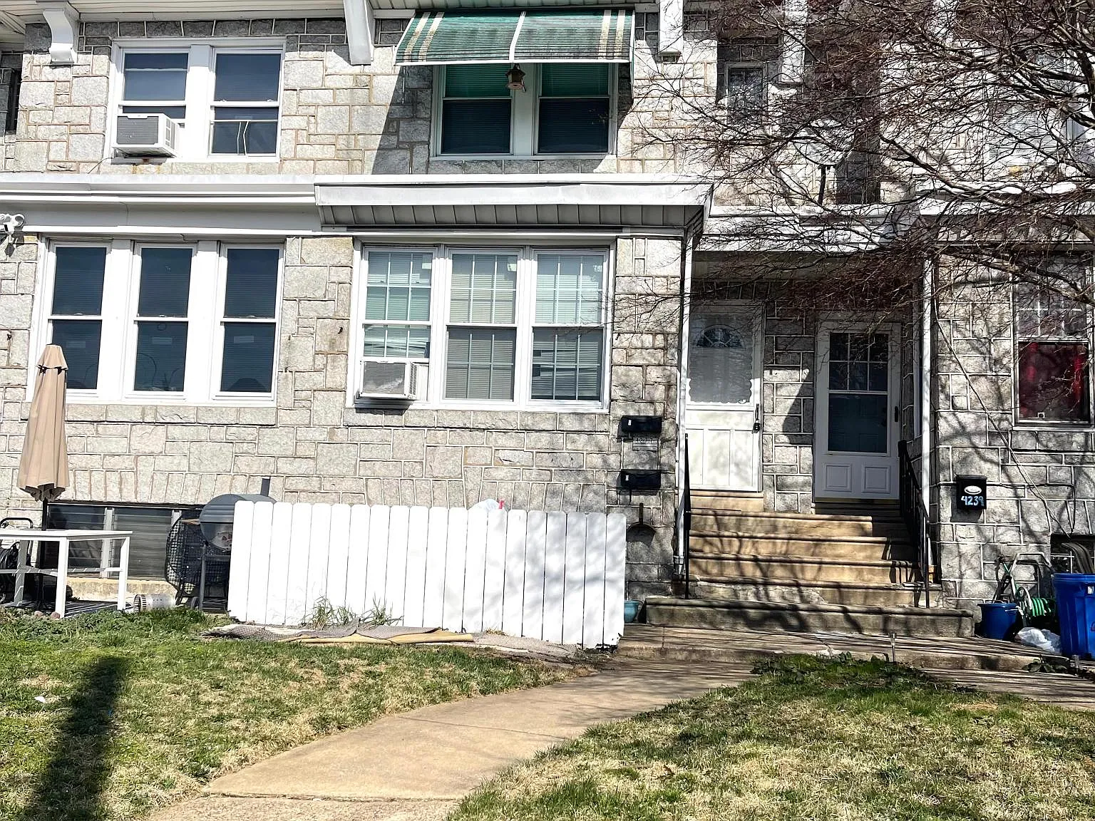 2 bed, $1,250 — Photo 1