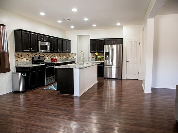5th image of 1126 E Empire Canyon Ln