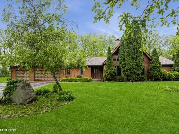 11405 Banford Rd, Woodstock, IL 60098