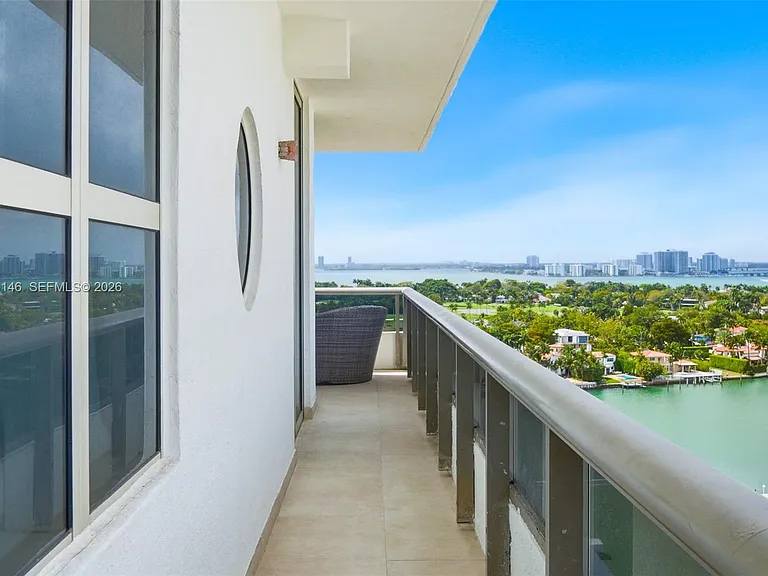 5801 Collins Ave #Penthouse 1600 — Photo 52