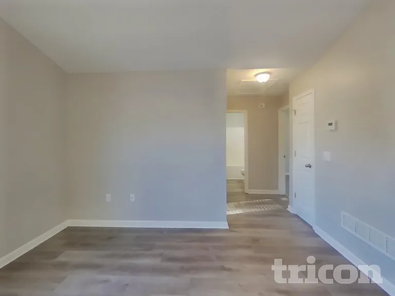 63 Twin Oaks Trl — Photo 3