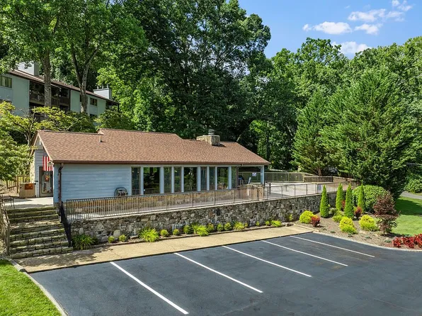 87 Willow Rd APT B2, Waynesville, NC 28786