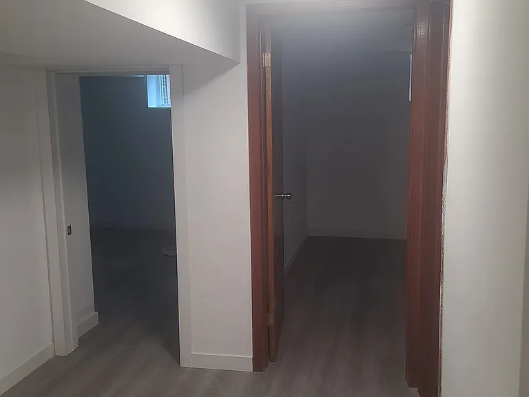 108 Rochman Blvd #BASEMENT — Photo 12