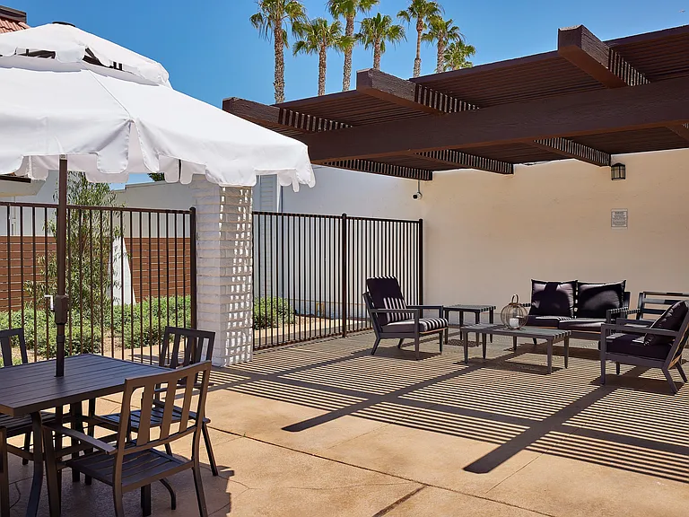 Villa Del Mar Apartments (new) — Photo 12