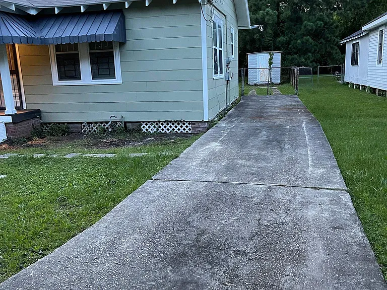 2737 Dayton St — Photo 8