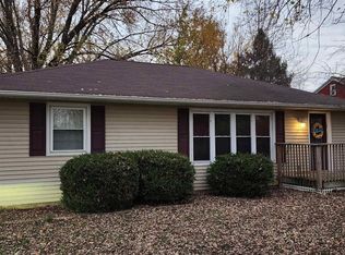 204 E Maple Grv, Syracuse, IN 46567