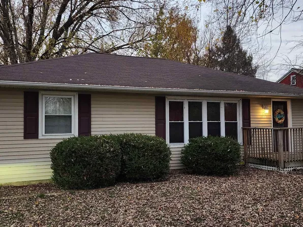 204 E Maple Grv, Syracuse, IN 46567