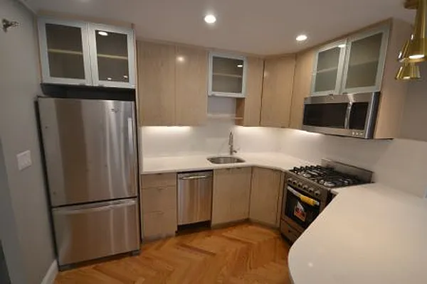 Rented by ArdorNY | media 6