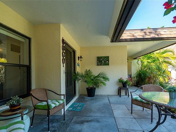 3rd image of 6821 Woodwind Dr