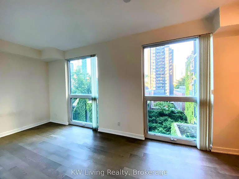 17 Dundonald St #406 — Photo 14