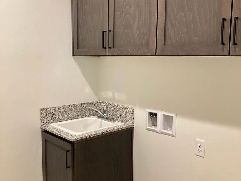 15016 Winslow Way — Photo 10