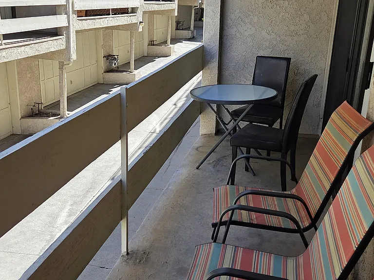 116 Chapel Ave — Photo 6