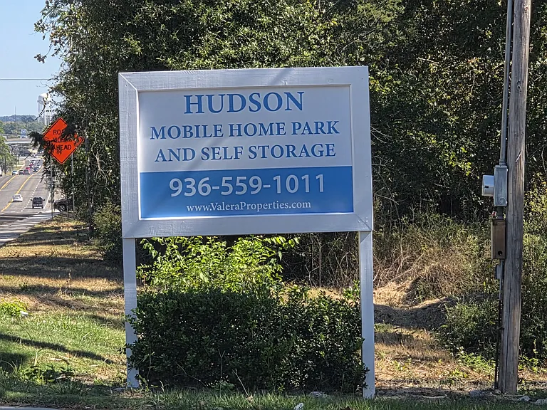 Hudson Haven Mobile Home Community — Photo 3