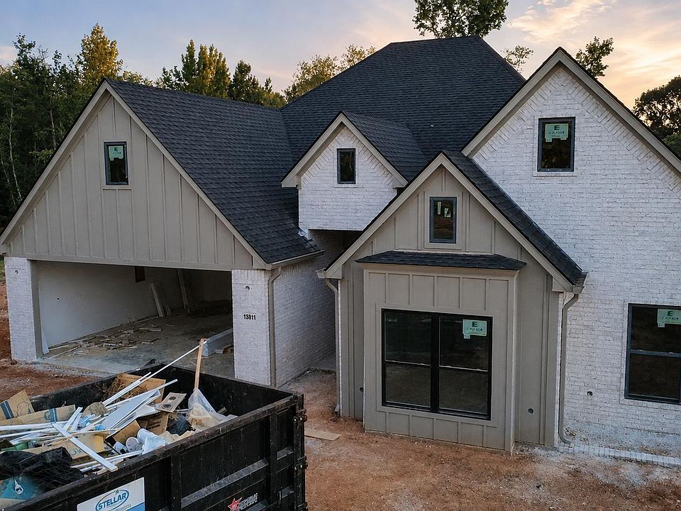 2nd image of 13811 Luka Ln