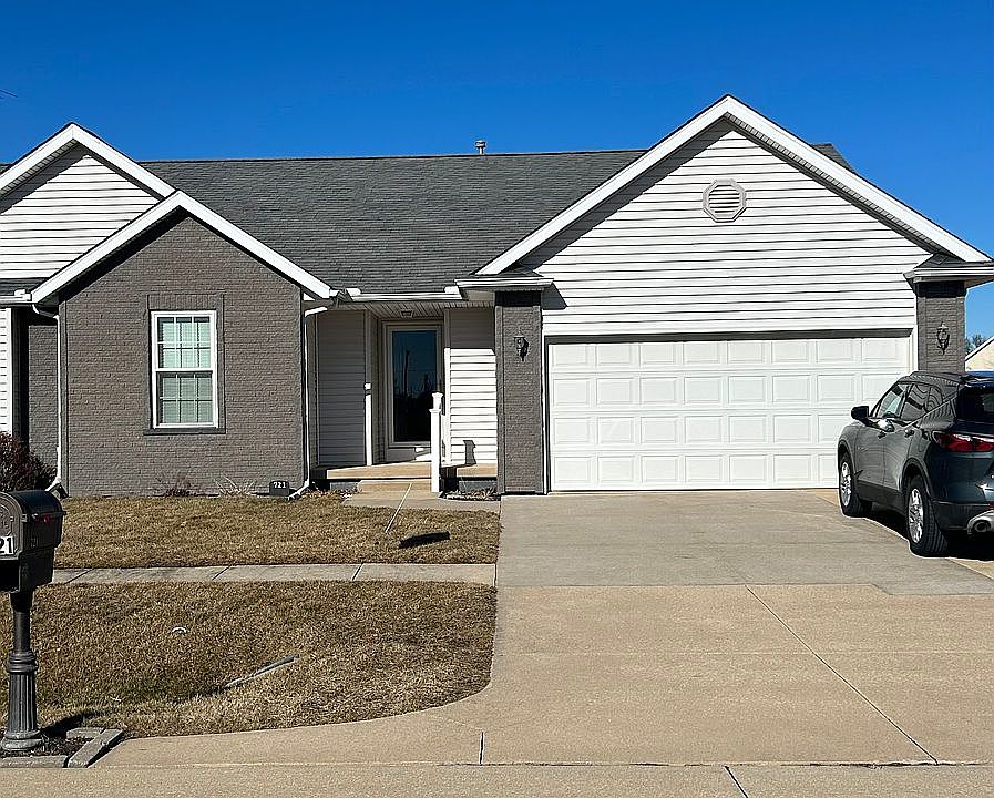1st image of 721 Bluestem Ln