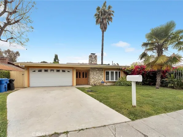 20923 De La Guerra St, Woodland Hills, CA 91364