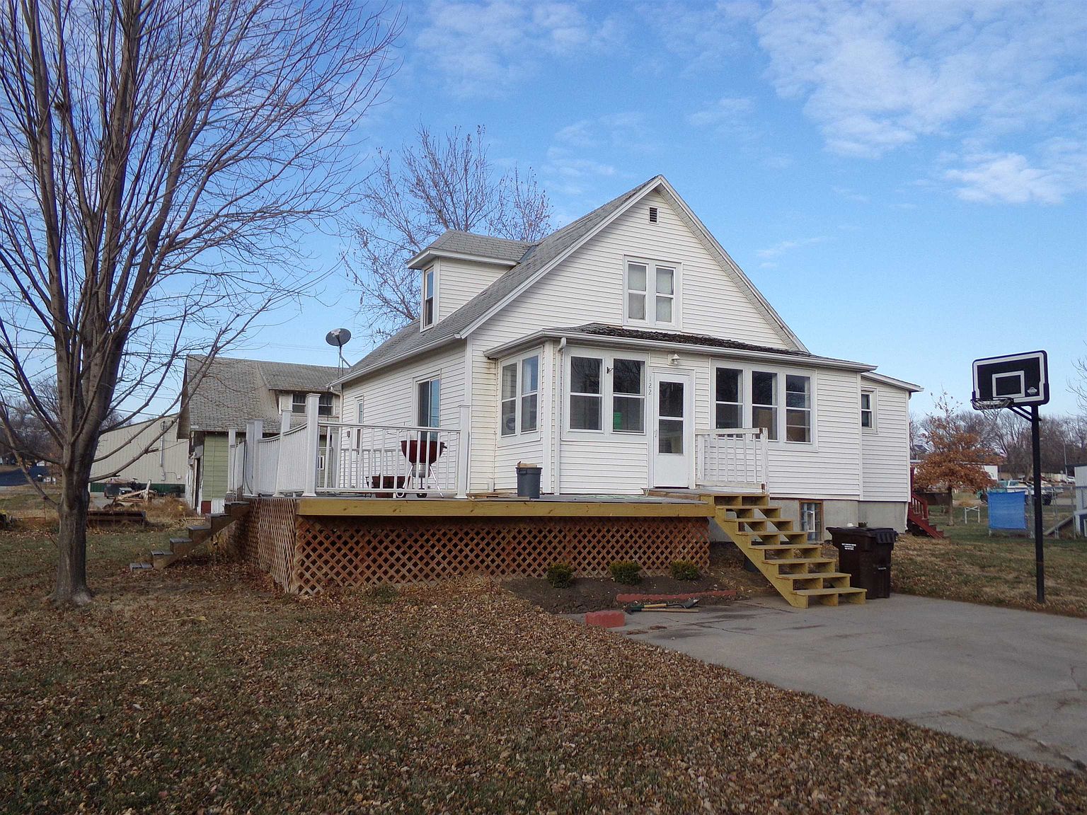 122 5th St, Platte Center, NE 68653 Zillow