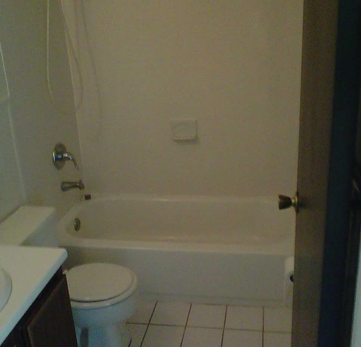 3 bed, 1548 sqft, $2,400 — Photo 2