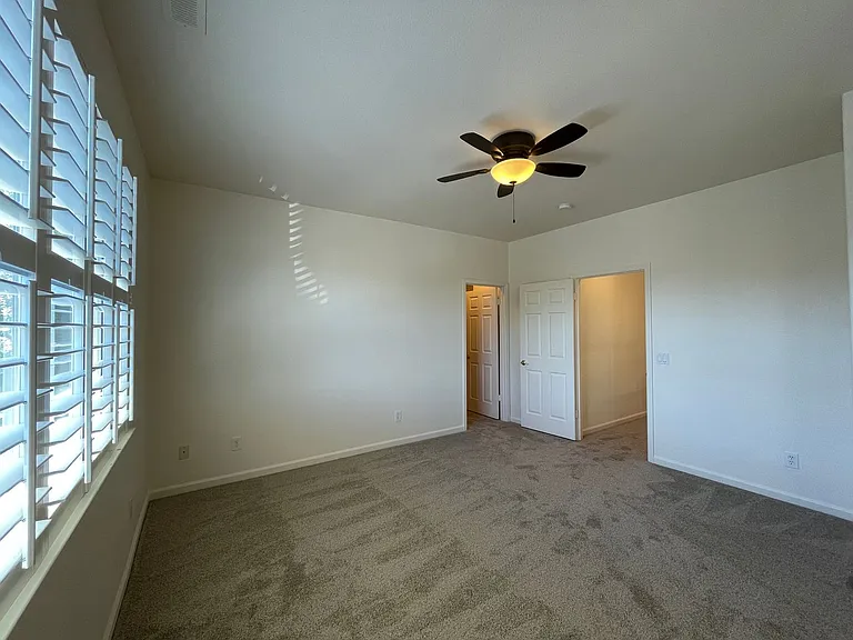 4719 Prospect Ave — Photo 21
