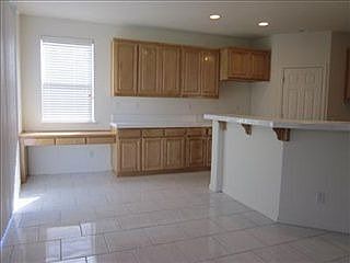 5th image of 2933 Mount Maclure Dr