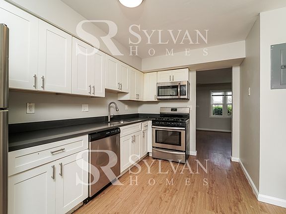 5th image of 2608 Molton Way