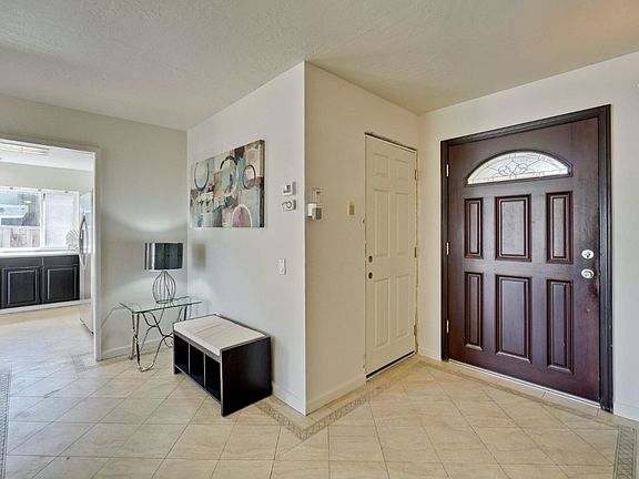 4th image of 369 Allegan Cir