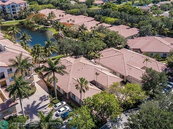 4th image of 16133 Emerald Estates Dr #16133