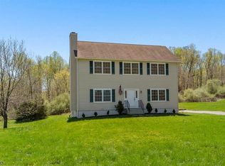 131 Hope Rd, Great Meadows, NJ 07838