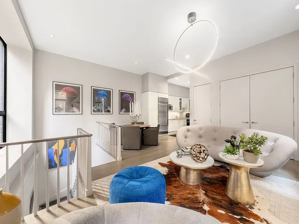 159 W 24th St APT 1A, New York, NY 10011