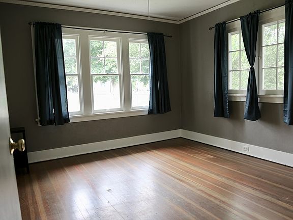 4th image of 1025 Valencia St