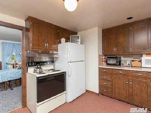 2nd image of 77 Juniper Ave