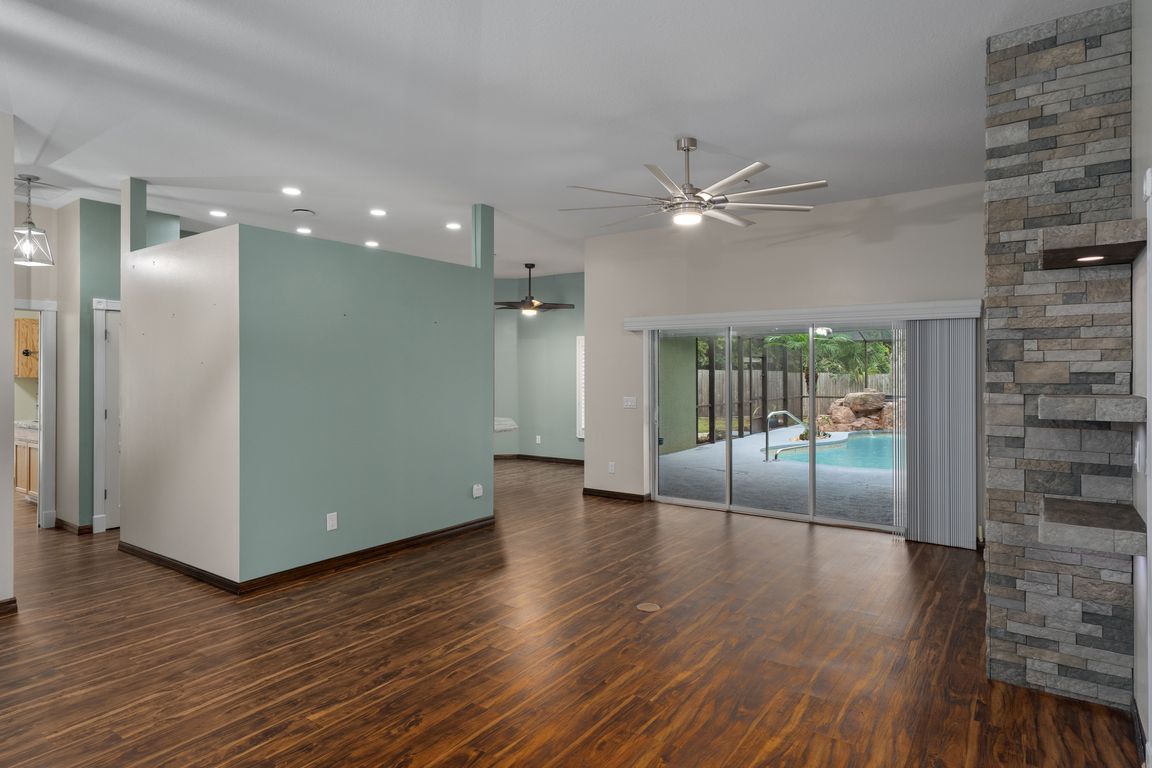 next background image