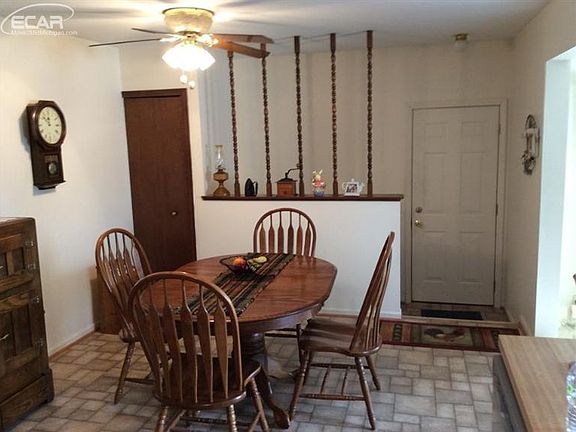 5th image of 282 Taras Dr