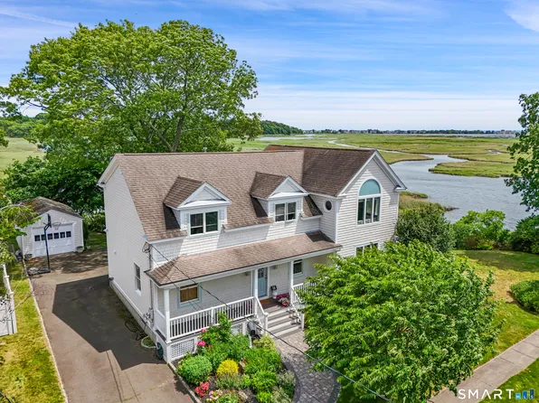 18 Sailors Lane, Milford, CT 06460