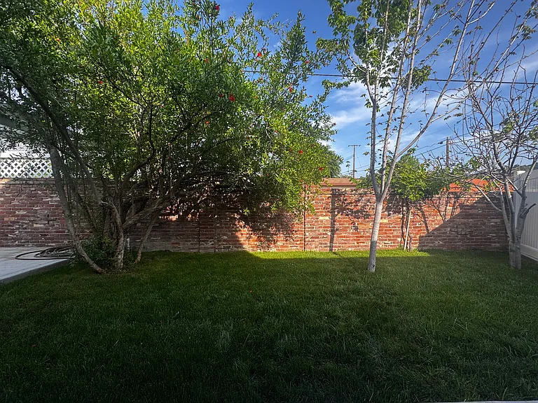 E Walnut Ave — Photo 17