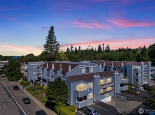 21937 7th Ave S APT 213, Des Moines, WA