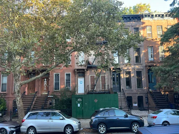 35 Decatur St, Brooklyn, NY 11216