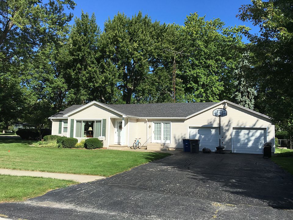 1st image of 515 Loomis Dr