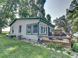 10615 Crowley Ave, Spirit Lake, IA 51360
