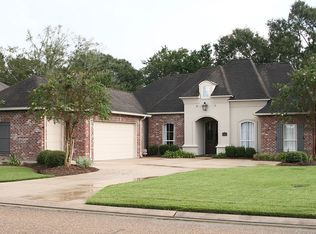 10346 Indian Creek Dr, Denham Springs, LA 70726