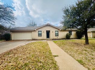 5617 Lake Highlands Dr, Waco, TX 76710