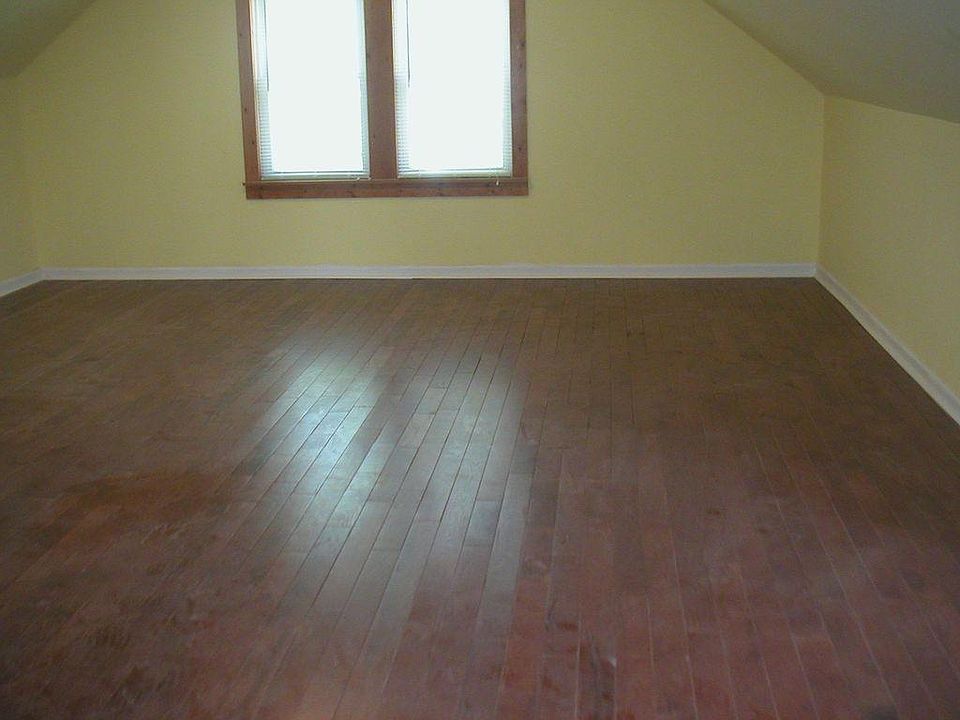 Upper Level Bedroom