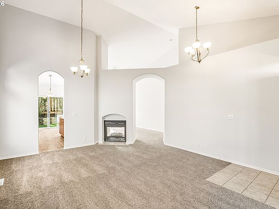 3rd image of 17748 SW Elder View Dr